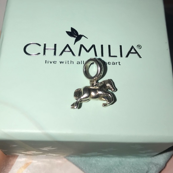 Chamilia Jewelry Chamilia Horse Charm With Swarvoski Crystals